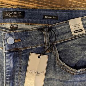 Bundle for crystal Judy m blue jeans and pink crop top